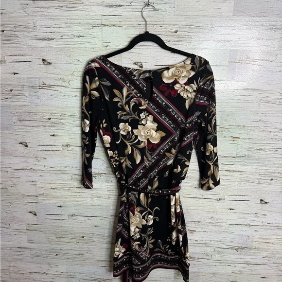 White House black market floral size xs long sleeve - Picture 5 of 5
